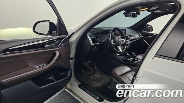 BMW X3 2018 — Şəkil 10/20