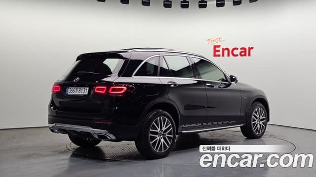 Mercedes-Benz GLC-Class 2020 — ფოტო 14/20