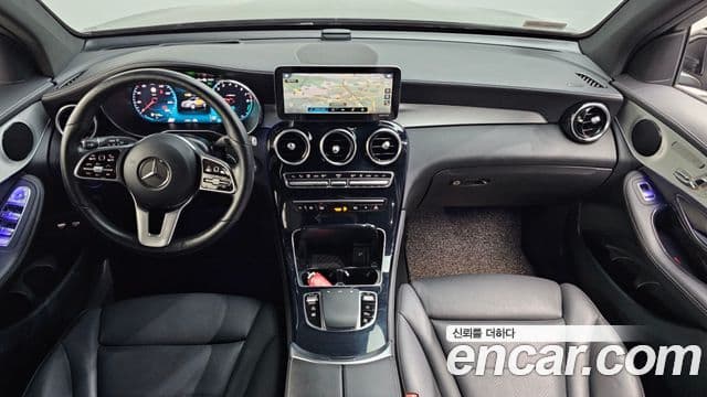 Mercedes-Benz GLC-Class 2020 — ფოტო 18/20