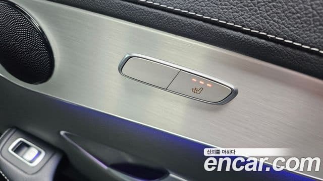 Mercedes-Benz GLC-Class 2020 — ფოტო 3/20
