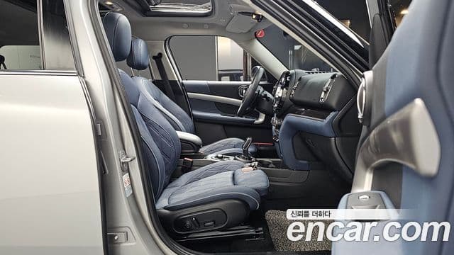 Mini Cooper S Countryman 2023 — ფოტო 10/20
