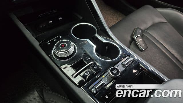 Kia K5 2020 — Şəkil 8/20