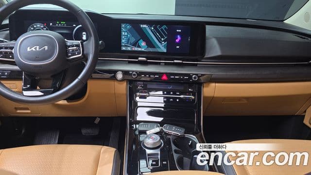 Kia Carnival 2022 — ფოტო 18/20