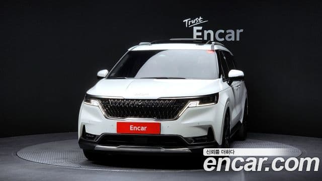 Kia Carnival 2022 — Фото 3/20