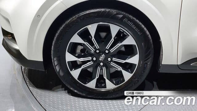 Kia Carnival 2022 — Фото 5/20
