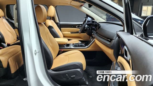 Kia Carnival 2022 — Фото 10/20