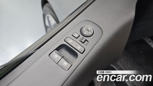Hyundai Staria 2022 — Photo 17/29
