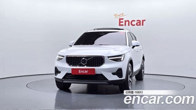 Volvo XC40 2024 — Şəkil 3/20