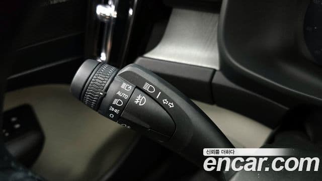 Volvo XC40 2024 — Şəkil 18/20