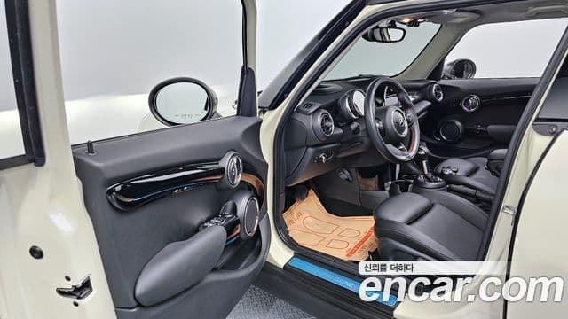 Mini Cooper S 2018 — Фото 10/20