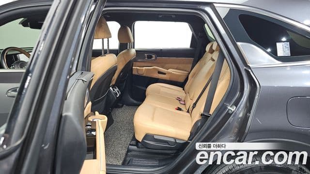 Kia Sorento 2021 — Şəkil 18/20