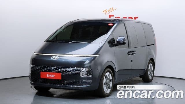 Hyundai Staria 2023 — ფოტო 1/20