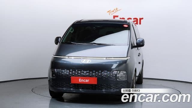 Hyundai Staria 2023 — Şəkil 3/20