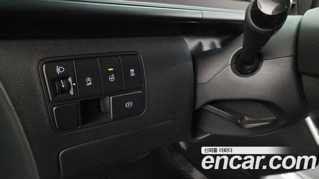 Hyundai Staria 2023 — ფოტო 14/20