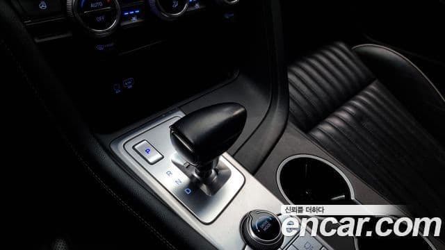 Genesis G70 2018 — ფოტო 8/20
