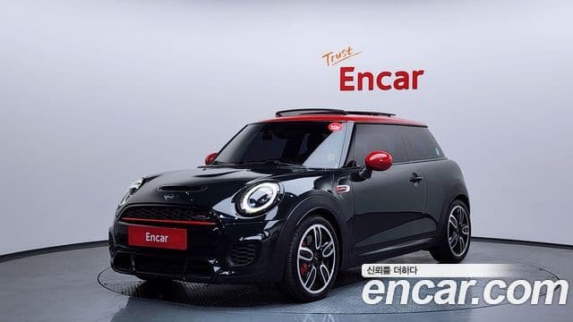 Mini Cooper S 2019 — Фото 20/20