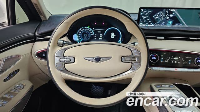Genesis GV70 2023 — Şəkil 13/20