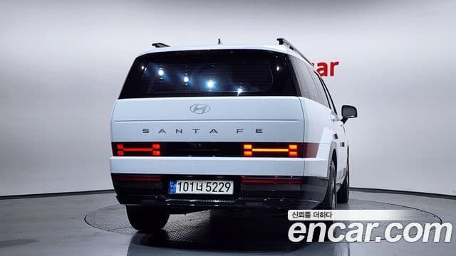 Hyundai Santa Fe 2023 — ფოტო 3/20