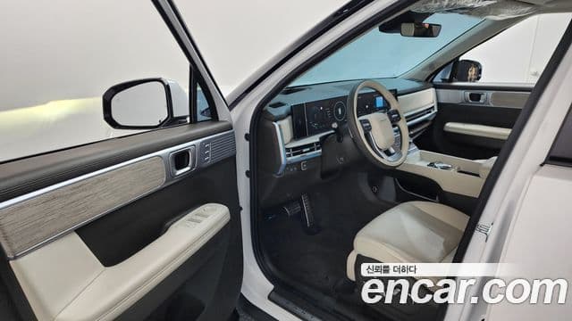 Hyundai Santa Fe 2023 — ფოტო 8/20