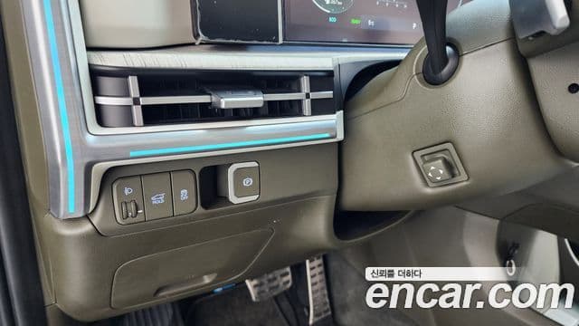 Hyundai Santa Fe 2023 — ფოტო 14/20