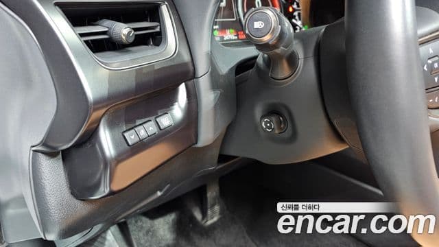 Lexus UX250h 2024 — Şəkil 18/20