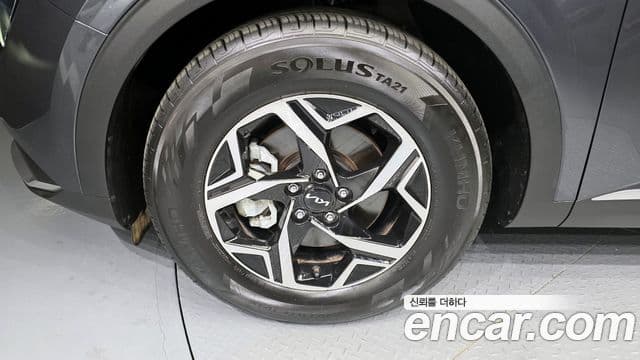 Kia Sportage 2021 — ფოტო 5/20
