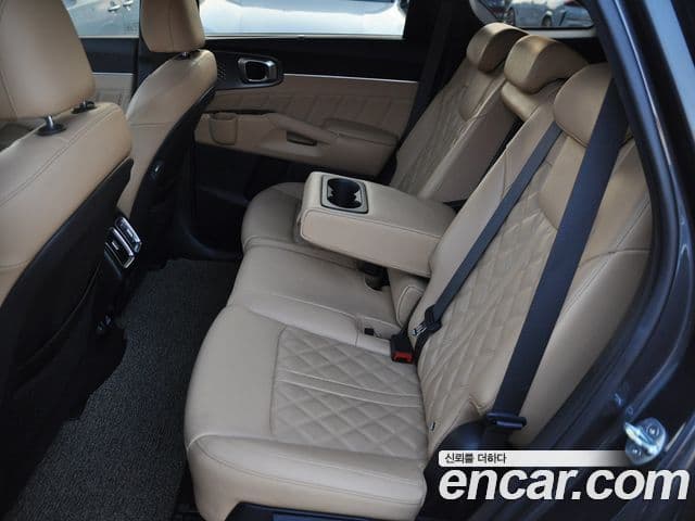 Kia Sorento 2021 — ფოტო 11/20