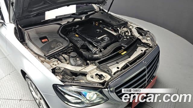 Mercedes-Benz E-Class 2018 — Фото 6/20