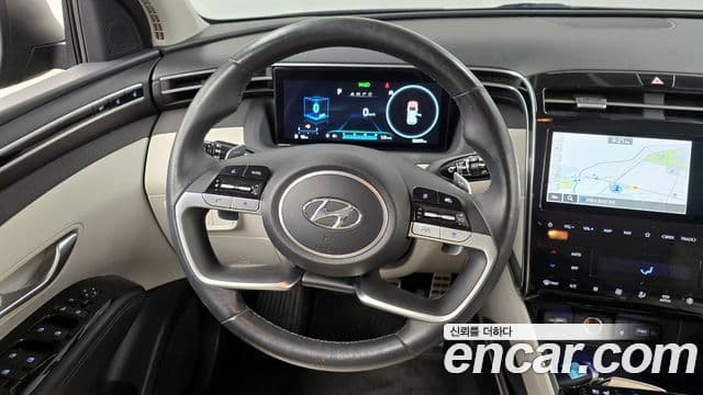 Hyundai Tucson Hybrid 2021 — Photo 8/20