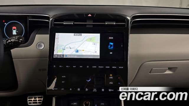 Hyundai Tucson Hybrid 2021 — Photo 9/20