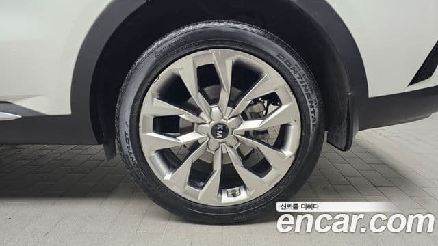 Kia Sorento 2020 — ფოტო 5/20