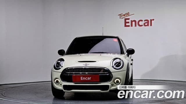 Mini Cooper S 2021 — ფოტო 3/20