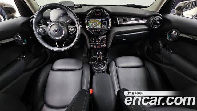 Mini Cooper S 2021 — ფოტო 7/20