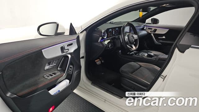 Mercedes-Benz CLA-Class 2022 — Şəkil 17/20