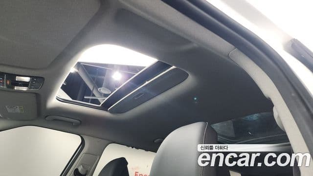 Hyundai Santa Fe 2023 — Şəkil 18/20