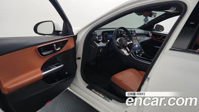 Mercedes-Benz C-Class 2023 — фото 10 из 20