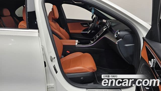 Mercedes-Benz C-Class 2023 — ფოტო 11/20