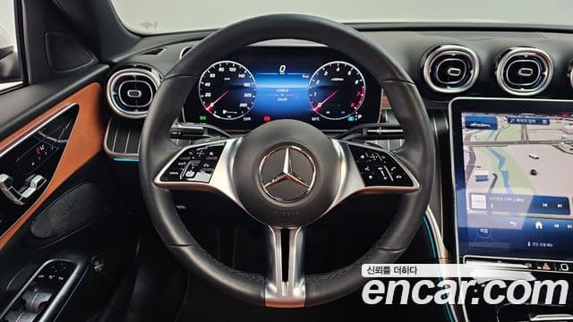 Mercedes-Benz C-Class 2023 — фото 13 из 20