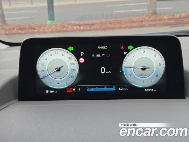 Hyundai Staria 2021 — ფოტო 7/20