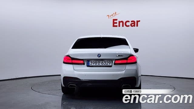BMW 5 Series 2022 — ფოტო 3/20