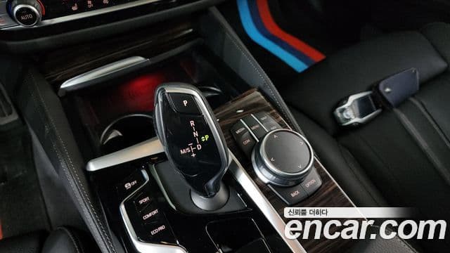 BMW 5 Series 2022 — фото 7 из 20