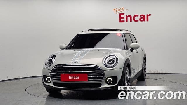 Mini Cooper Clubman 2021 — Фото 3/20