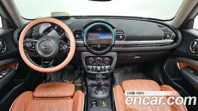 Mini Cooper Clubman 2021 — Фото 7/20
