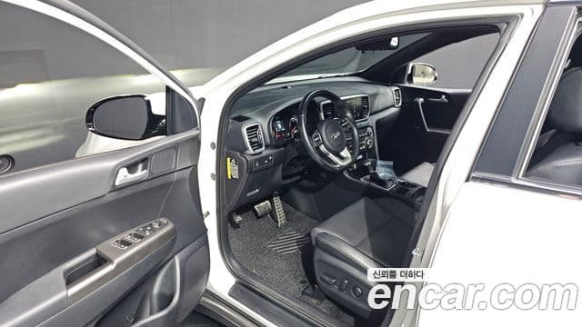 Kia Sportage The Bold 2020 — Фото 10/20