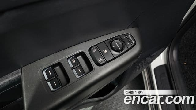 Kia Sportage The Bold 2020 — Фото 18/20