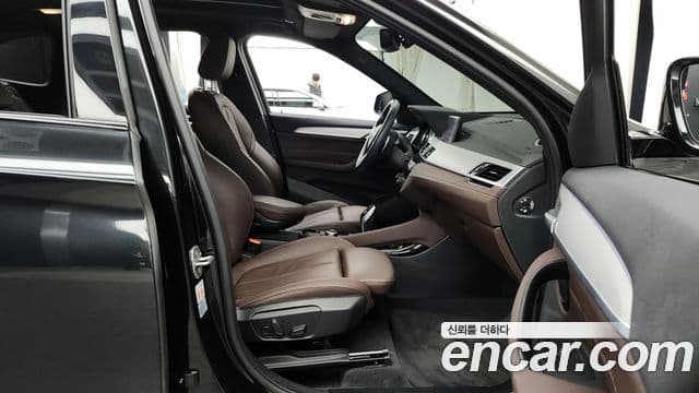 BMW X1 2022 — Photo 1/20