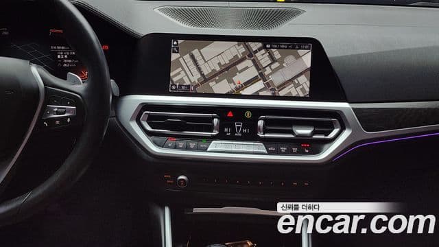 BMW 3 Series 2020 — Şəkil 15/20