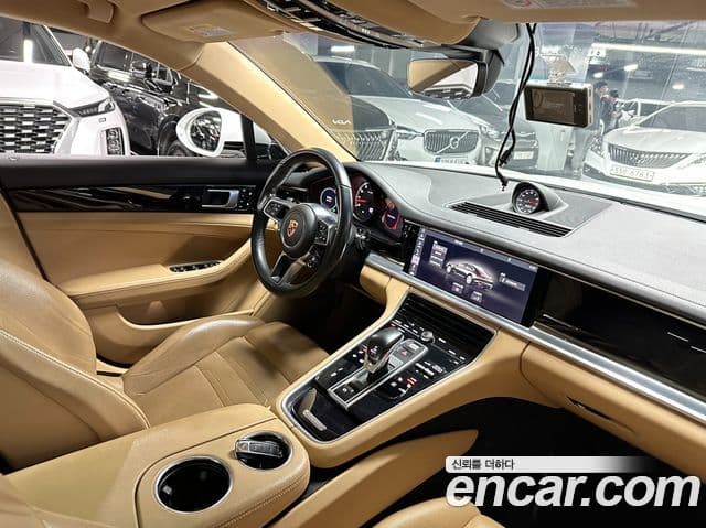 Porsche Panamera 2018 — Şəkil 8/20