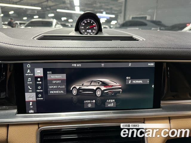 Porsche Panamera 2018 — Şəkil 1/20