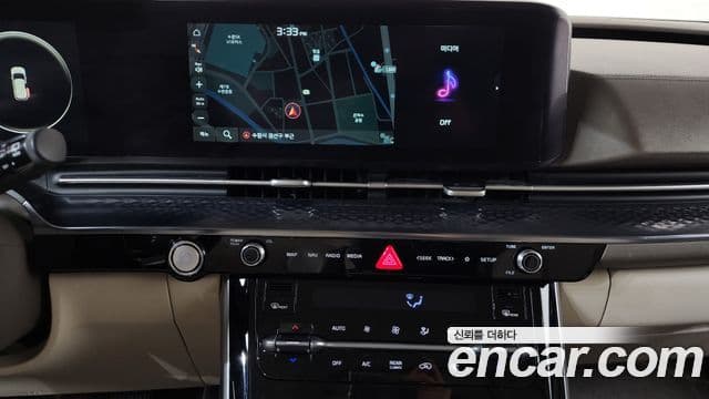 Kia Carnival 2021 — ფოტო 14/20